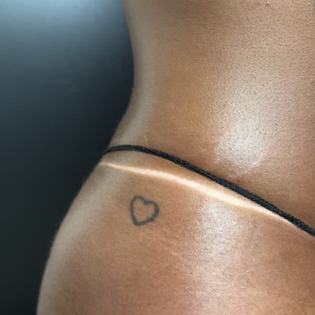 Ultimate Glow - 10 Tan Package at Bronzed Bunz Tanning in Duryea, PA